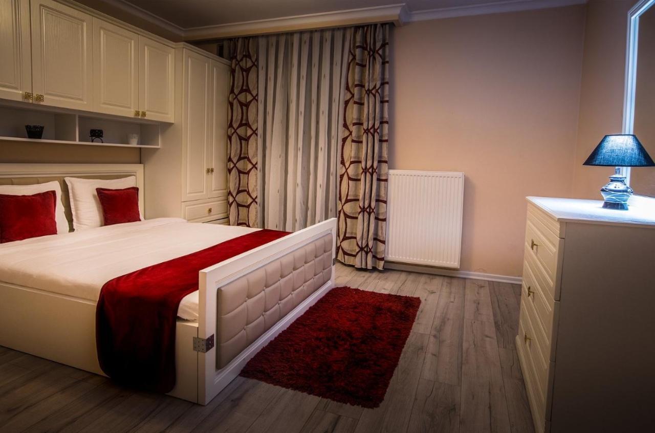 Bentley Apartments Pristina Eksteriør billede